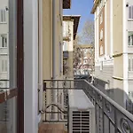 Xenia Apartments - Cozy Luminous Flat Near Navigli